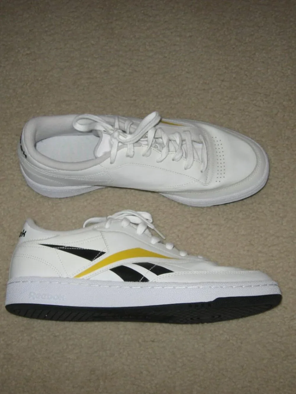 Reebok Club Classic Vector Mens Sneakers Shoes Size 11 EUC Like New